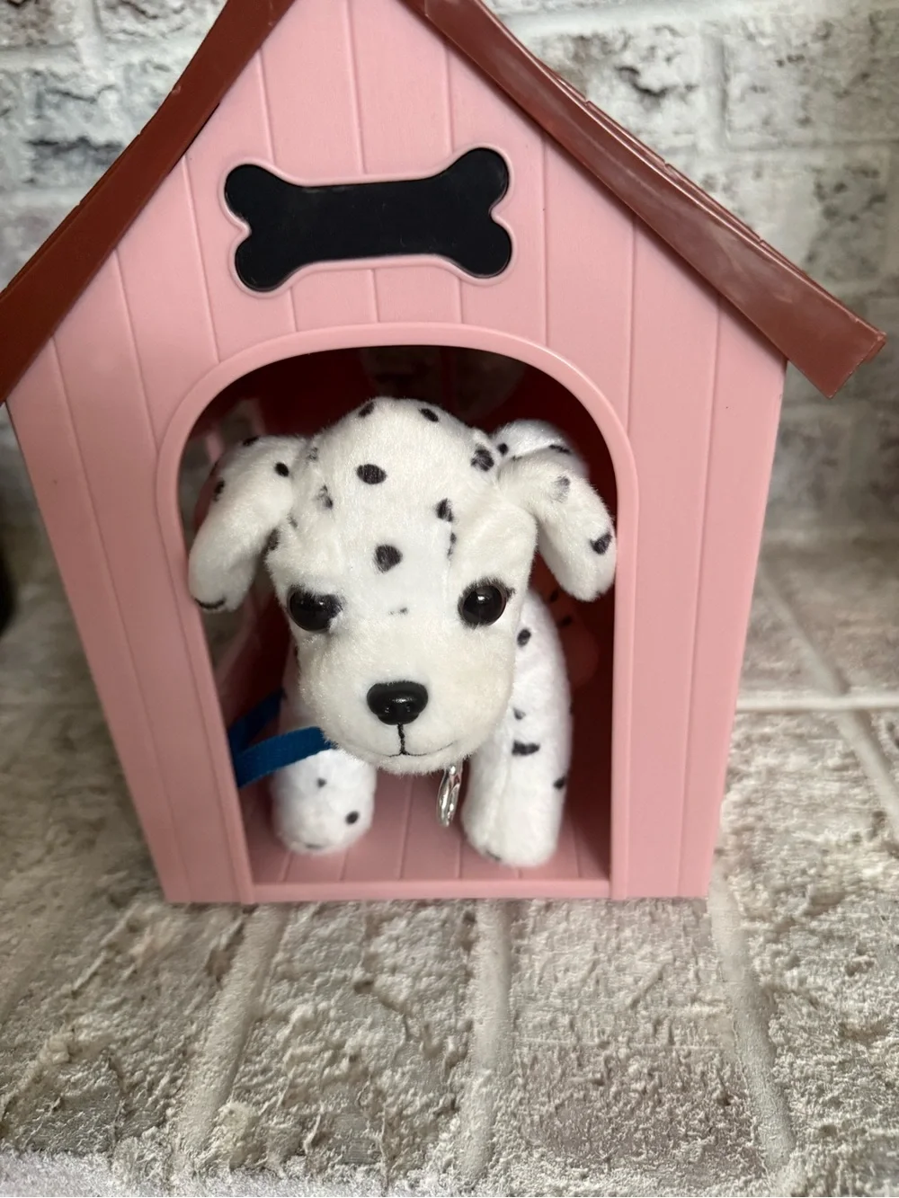 Our Generation Dog House includes Puppy 🐶 plus accessories